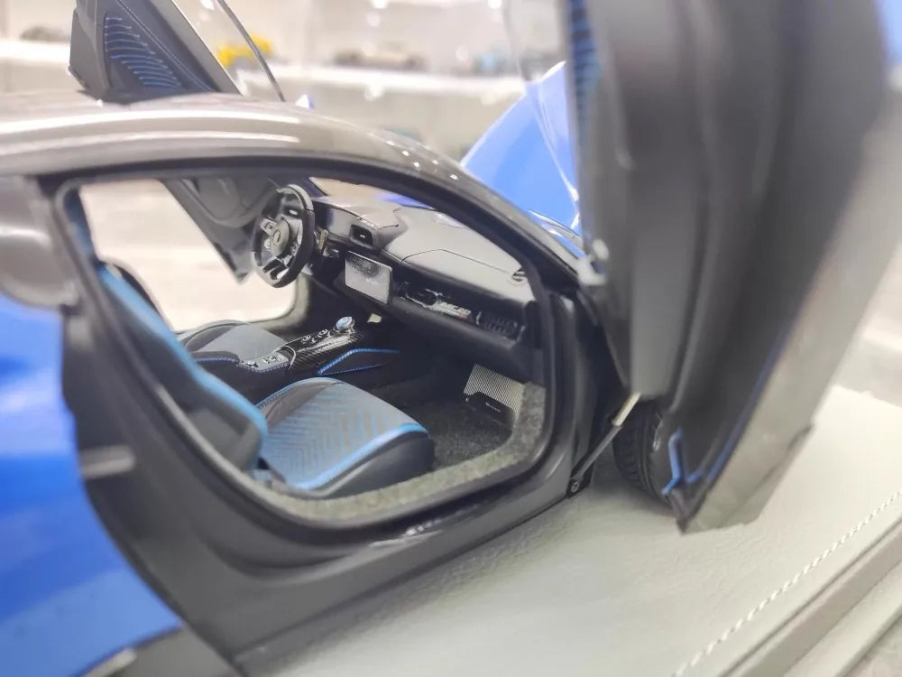[BBR] 1:18 Maserati 2022 MC20 Blue Model Car Die-Cast