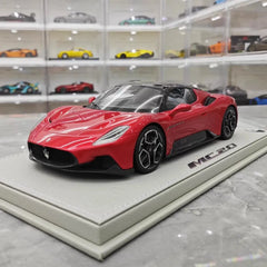 [BBR] 1:18 Maserati 2022 MC20 punainen ja musta Roof pienoismalli Hartsi