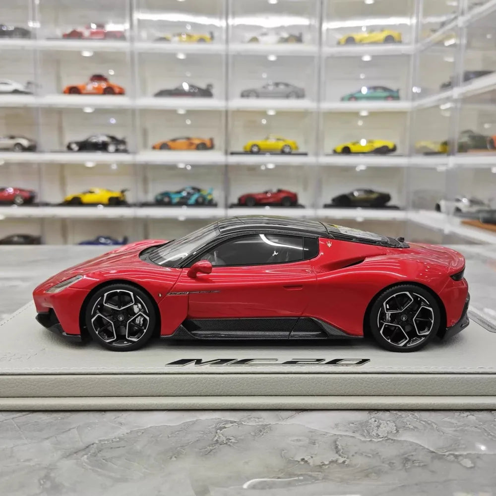 [BBR] 1:18 Maserati 2022 MC20 punainen ja musta Roof pienoismalli Hartsi