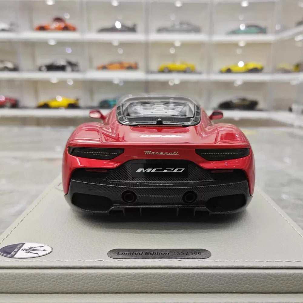 [BBR] 1:18 Maserati 2022 MC20 rood with zwart Roof modelauto Hars