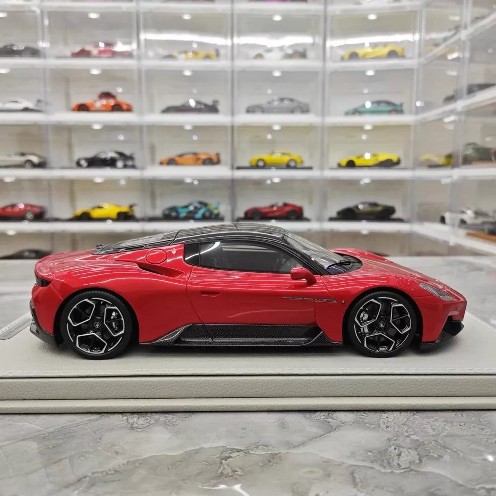 [BBR] 1:18 Maserati 2022 MC20 rood with zwart Roof modelauto Hars