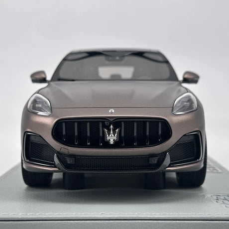 [BBR] 1:18 Maserati 2023 Grecale Trofeo Brown Model Car Resin