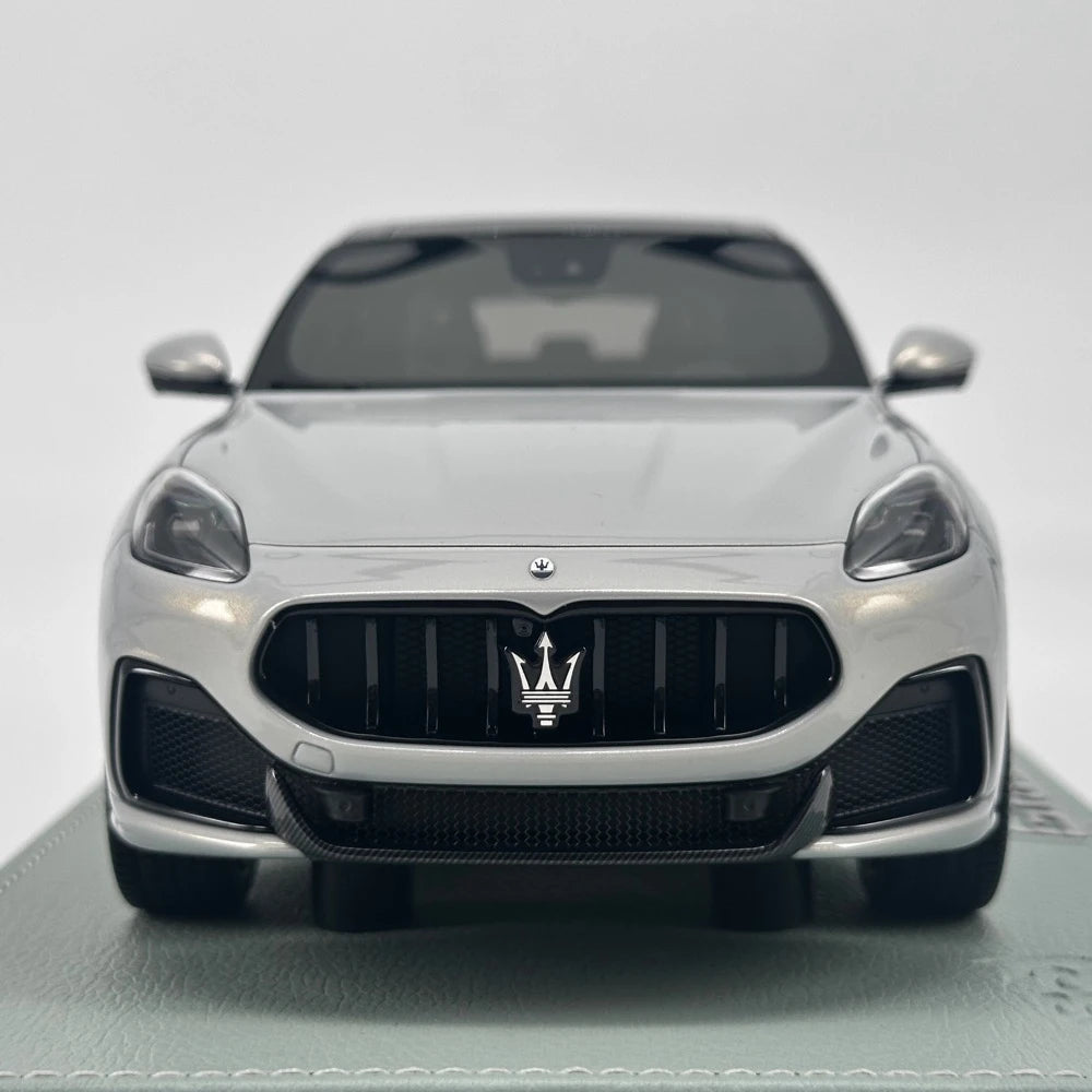 [BBR] 1:18 Maserati 2023 Grecale Trofeo argento modellino di auto resina