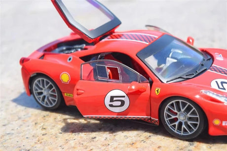 [Bburago] 1:24 Ferrari 2010 458 Challenge rood modelauto Die-Cast