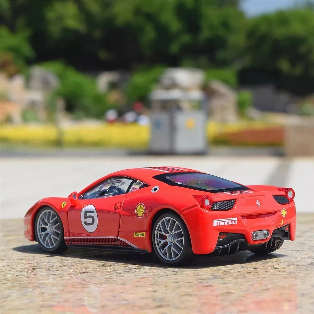 [Bburago] 1:24 Ferrari 2010 458 Challenge rouge voiture miniature Die-Cast