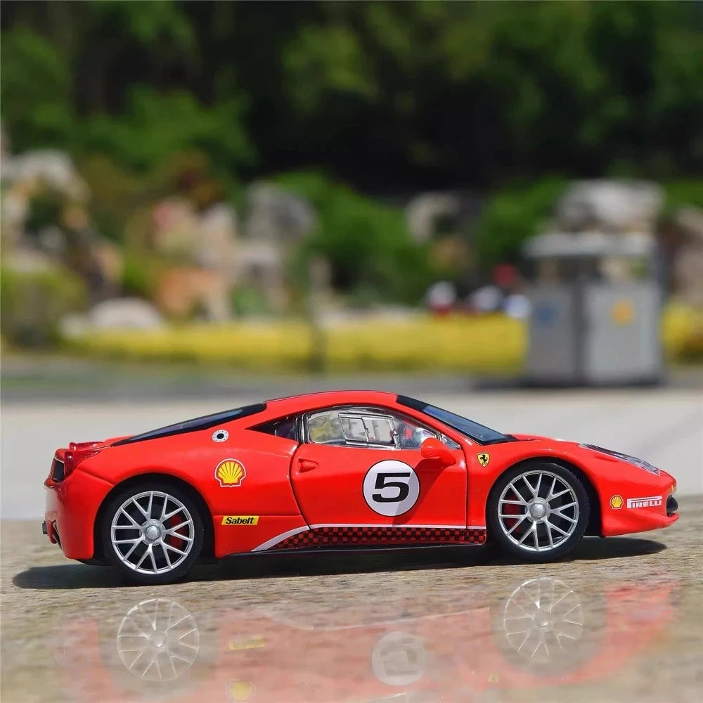[Bburago] 1:24 Ferrari 2010 458 Challenge Red Model Car Die-Cast