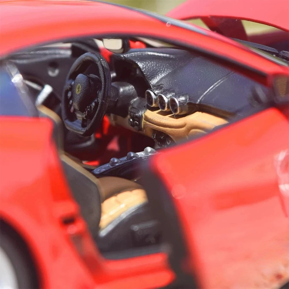 [Bburago] 1:24 Ferrari 2013 F12 Berlinetta Red Model Car Die-Cast