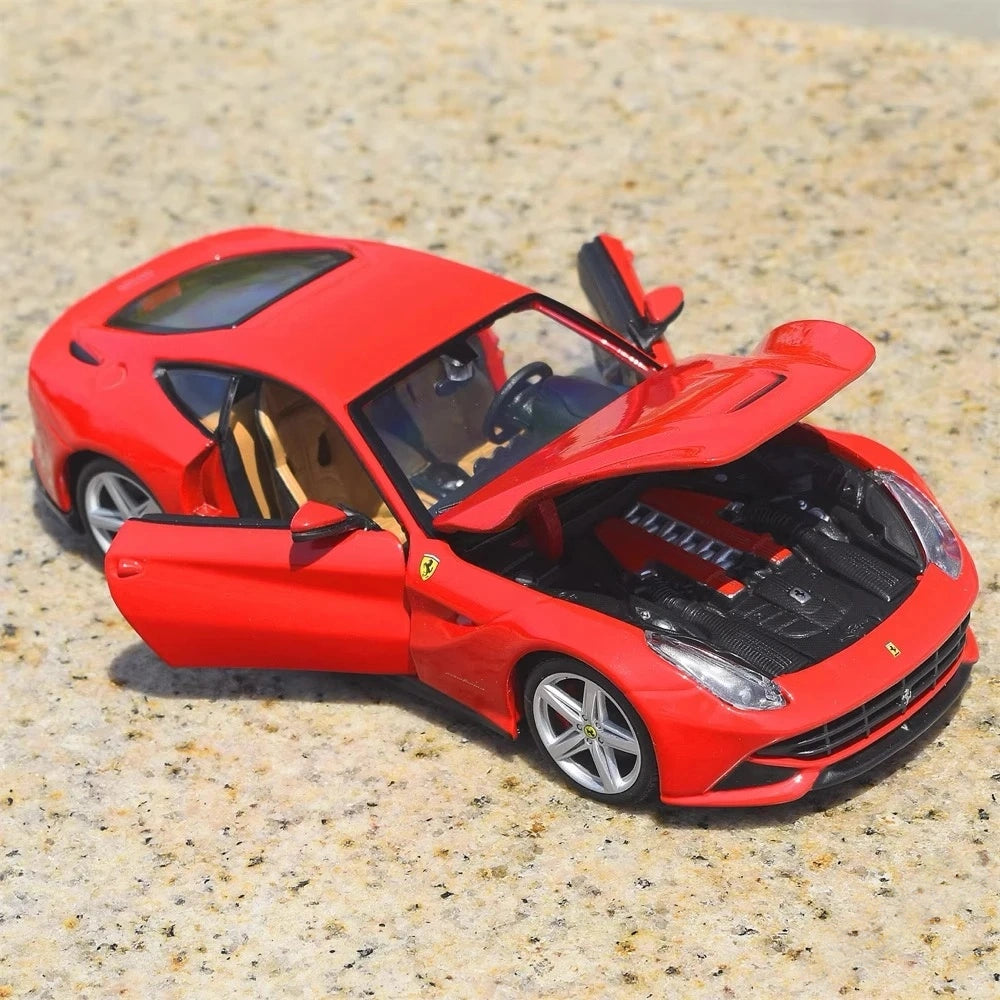 [Bburago] 1:24 Ferrari 2013 F12 Berlinetta Red Model Car Die-Cast