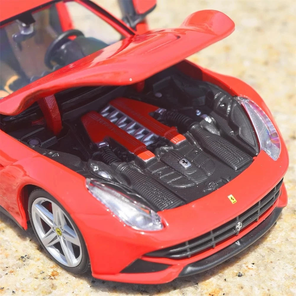 [Bburago] 1:24 Ferrari 2013 F12 Berlinetta Red Model Car Die-Cast