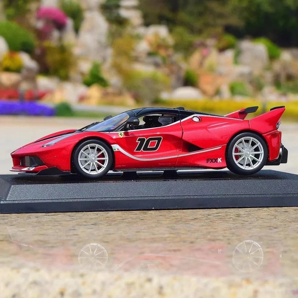 [Bburago] 1:24 Ferrari 2015 FXX K Red Model Car Die-Cast