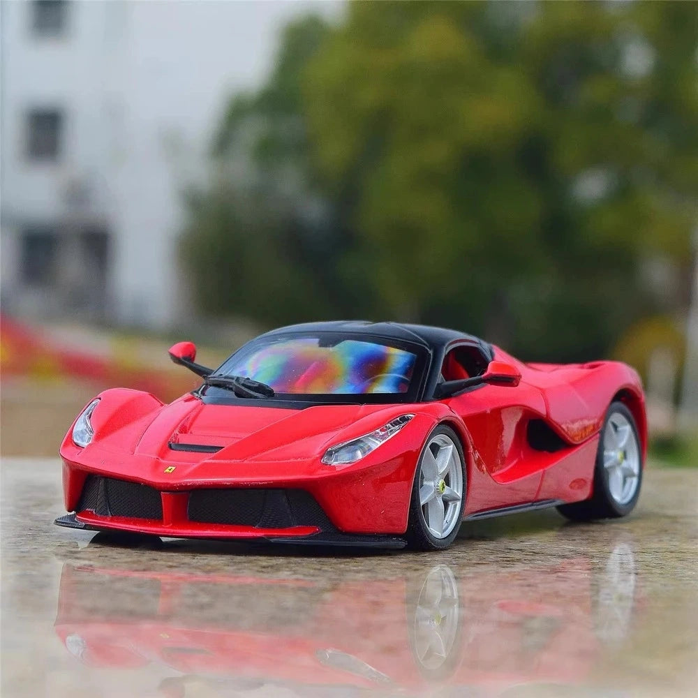 [Bburago] 1:24 Ferrari 2016 LaFerrari Red Model Car Die-Cast