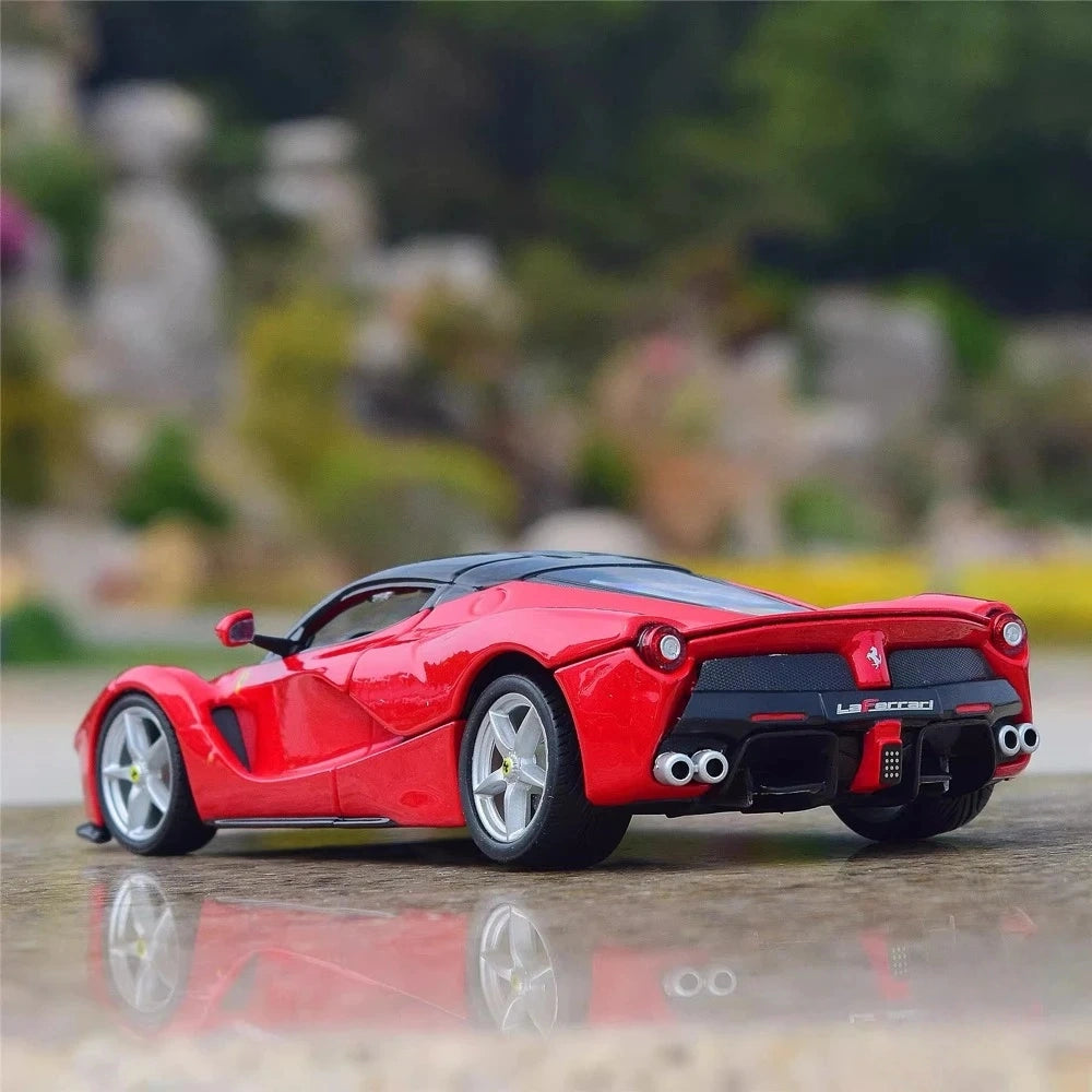 [Bburago] 1:24 Ferrari 2016 LaFerrari Red Model Car Die-Cast
