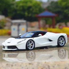 [Bburago] 1:24 Ferrari 2016 LaFerrari White Model Car Die-Cast