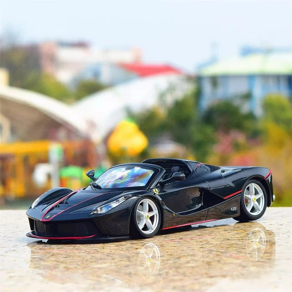 [Bburago] 1:24 Ferrari 2016 LaFerrari Aperta Black Model Car Die-Cast