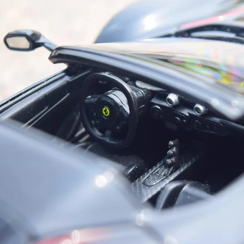 [Bburago] 1:24 Ferrari 2016 LaFerrari Aperta Black Model Car Die-Cast