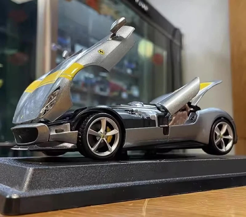 [Bburago] 1:24 Ferrari 2018 Monza SP1 argent voiture miniature Die-Cast