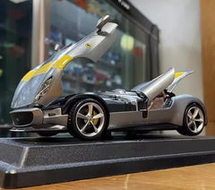 [Bburago] 1:24 Ferrari 2018 Monza SP1 argent voiture miniature Die-Cast