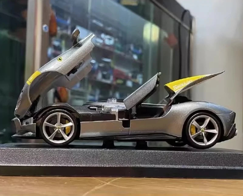 [Bburago] 1:24 Ferrari 2018 Monza SP1 Silver Model Car Die-Cast