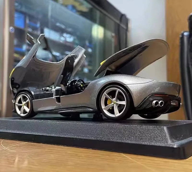 [Bburago] 1:24 Ferrari 2018 Monza SP1 Silver Model Car Die-Cast