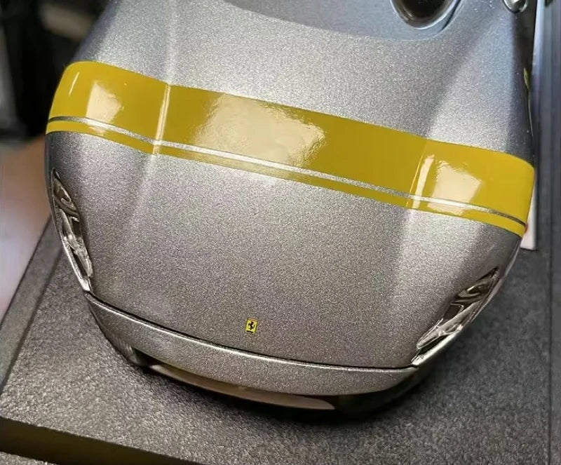 [Bburago] 1:24 Ferrari 2018 Monza SP1 argent voiture miniature Die-Cast