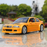 BMW 2001 M3 GTR E46 Orange 1:24 – Modello Pressofuso per Display Pressofuso