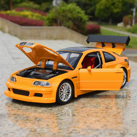 BMW 2001 M3 GTR E46 برتقالي 1:24 – نموذج عرض معدني مصبوب