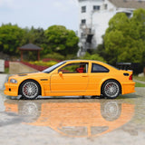BMW 2001 M3 GTR E46 Orange 1:24 – Modello Pressofuso per Display Pressofuso