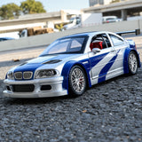 BMW 2001 M3 GTR E46 فضي 1:24 – نموذج عرض معدني مصبوب