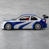 BMW 2001 M3 GTR E46 فضي 1:24 – نموذج عرض معدني مصبوب