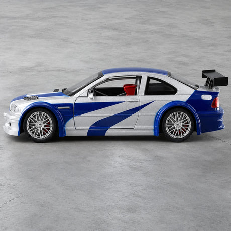 BMW 2001 M3 GTR E46 فضي 1:24 – نموذج عرض معدني مصبوب