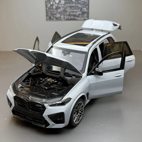 BMW 2020 X5 M Competition F95 grijs 1:24 – diecast displaymodel