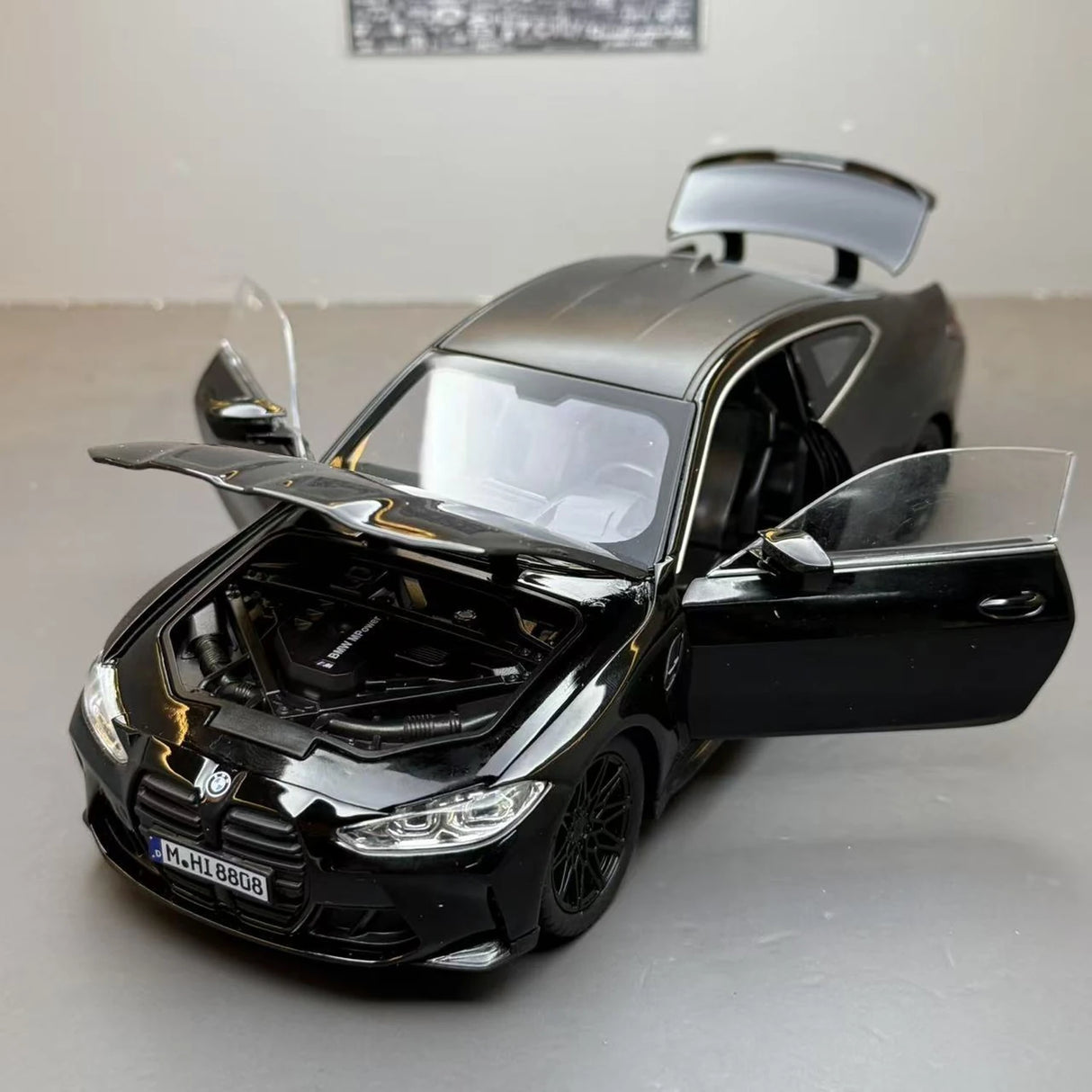 BMW 2021 M4 G82 블랙 1:24 – 다이캐스트 디스플레이 모델 다이캐스트