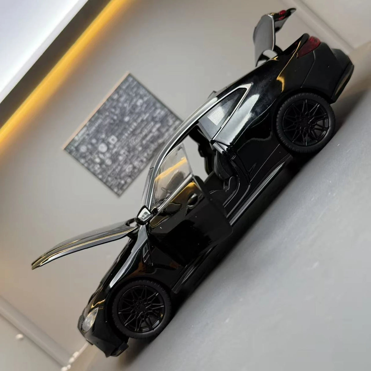 BMW 2021 M4 G82 블랙 1:24 – 다이캐스트 디스플레이 모델 다이캐스트
