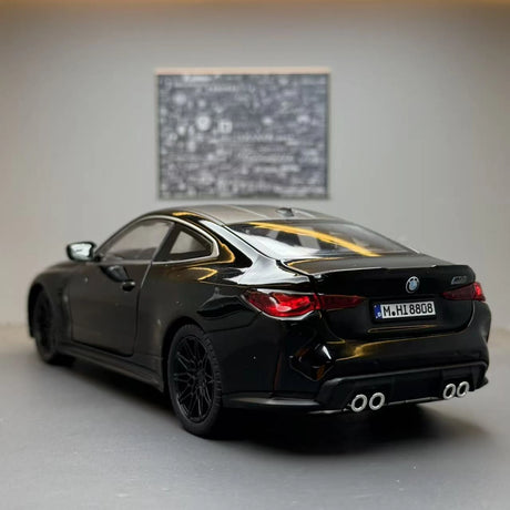 BMW 2021 M4 G82 zwart 1:24 – diecast displaymodel