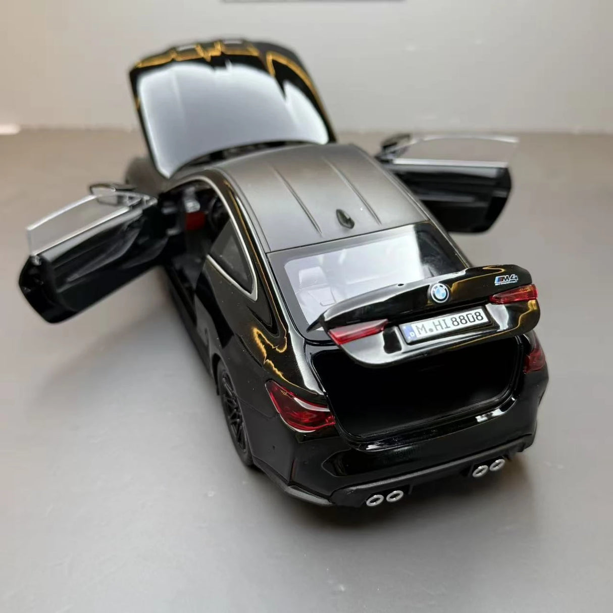 BMW 2021 M4 G82 블랙 1:24 – 다이캐스트 디스플레이 모델 다이캐스트