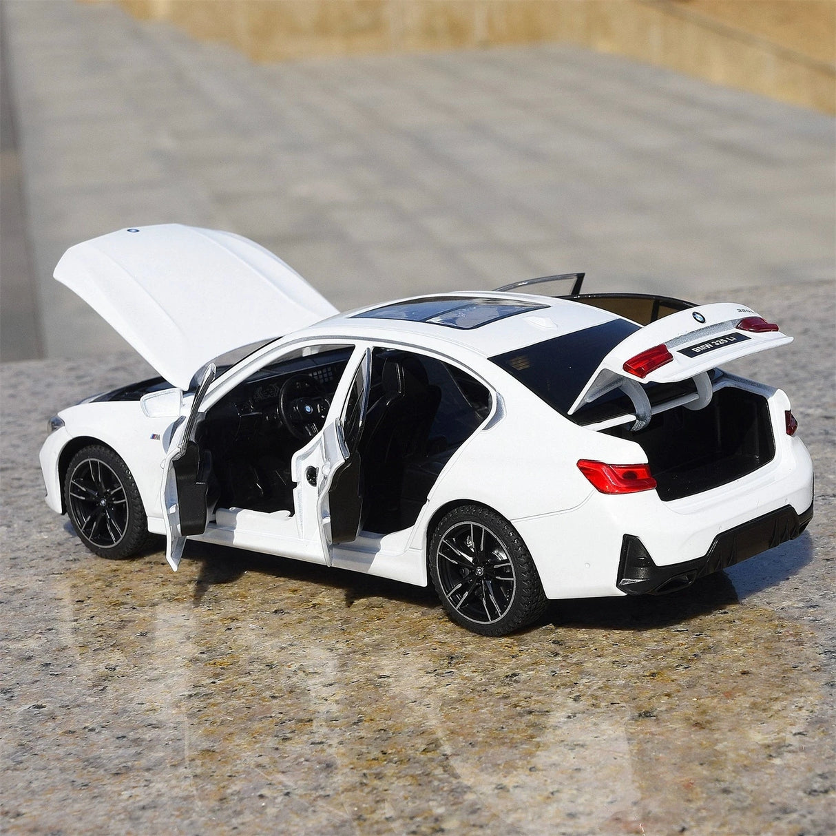 BMW 2022 325리 G28 LCI 화이트 1:24 – 다이캐스트 디스플레이 모델 다이캐스트