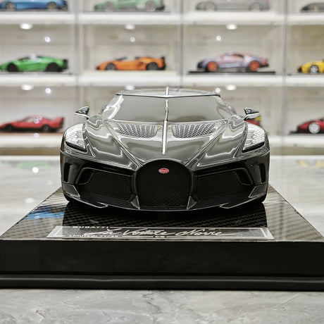 Bugatti 2019 La Voiture Noire Black Carbon 1:18 resin model car by CE - view 1