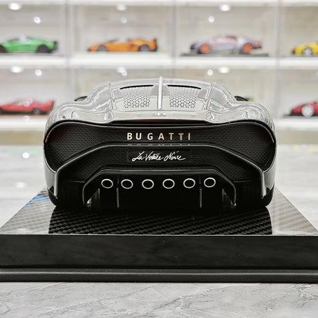 Bugatti 2019 La Voiture Noire Black Carbon 1:18 resin model car by CE - view 7