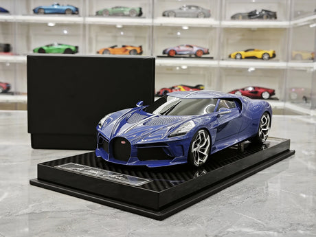 Bugatti 2019 La Voiture Noire Blue Carbon 1:18 resin model car by CE - view 13