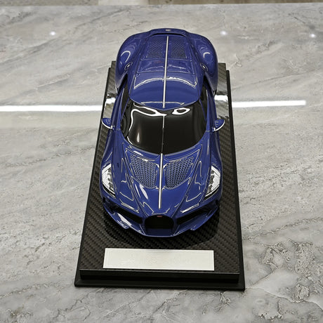 Bugatti 2019 La Voiture Noire Blue Carbon 1:18 resin model car by CE - view 2