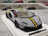 [CE] 1:18 Lamborghini 2013 Aventador LB LP700-4 Grey Yellow Stripe Model Car Resin