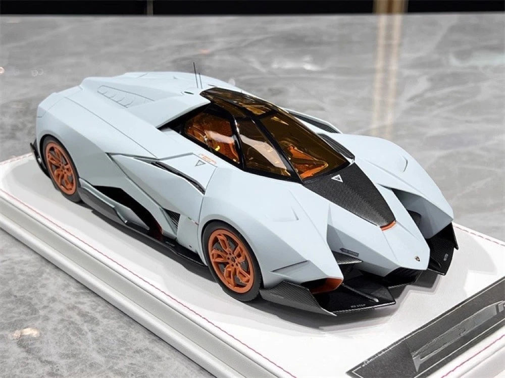[CE] 1:18 Lamborghini 2013 Egoista Stripe White Model Car Resin
