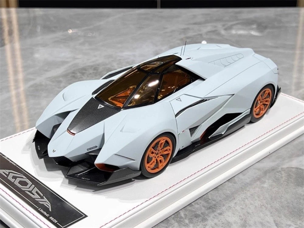 [CE] 1:18 Lamborghini 2013 Egoista Stripe White Model Car Resin