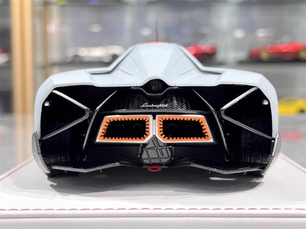 [CE] 1:18 Lamborghini 2013 Egoista Stripe White Model Car Resin