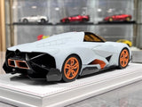 [CE] 1:18 Lamborghini 2013 Egoista Stripe White Model Car Resin