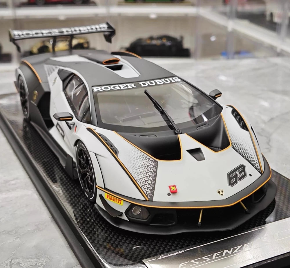 [CE] 1:18 Lamborghini 2020 Essenza SCV12 bianco modellino di auto resina