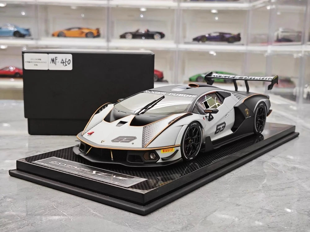 [CE] 1:18 Lamborghini 2020 Essenza SCV12 bianco modellino di auto resina