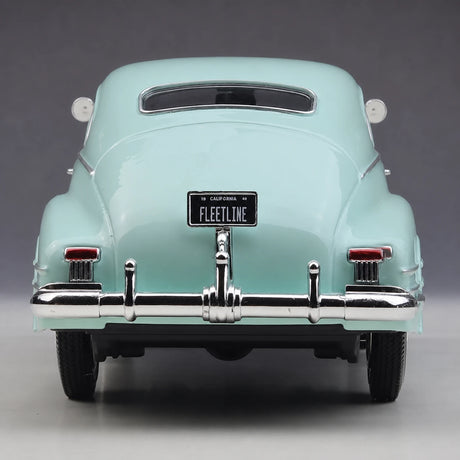 Maisto Chevrolet 1948 Fleetline Aerosedan blauw 1:24 – diecast displaymodel