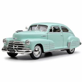Maisto Chevrolet 1948 Fleetline Aerosedan blauw 1:24 – diecast displaymodel