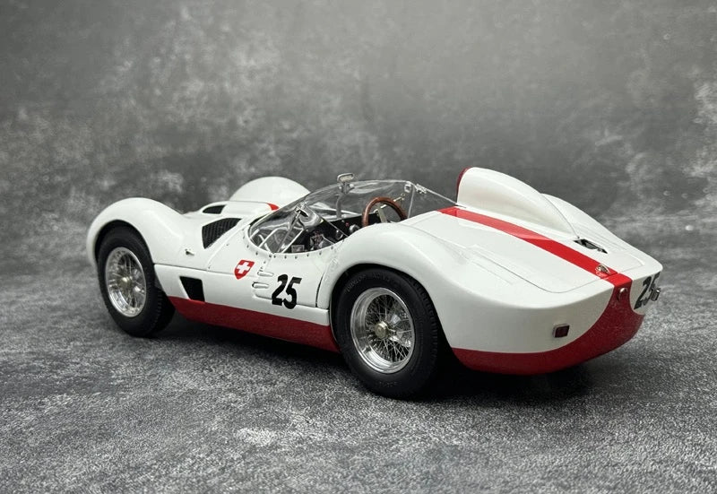 [CMC] 1:18 Maserati 1959 Tipo 61 Birdcage #25 Model Car Die-Cast